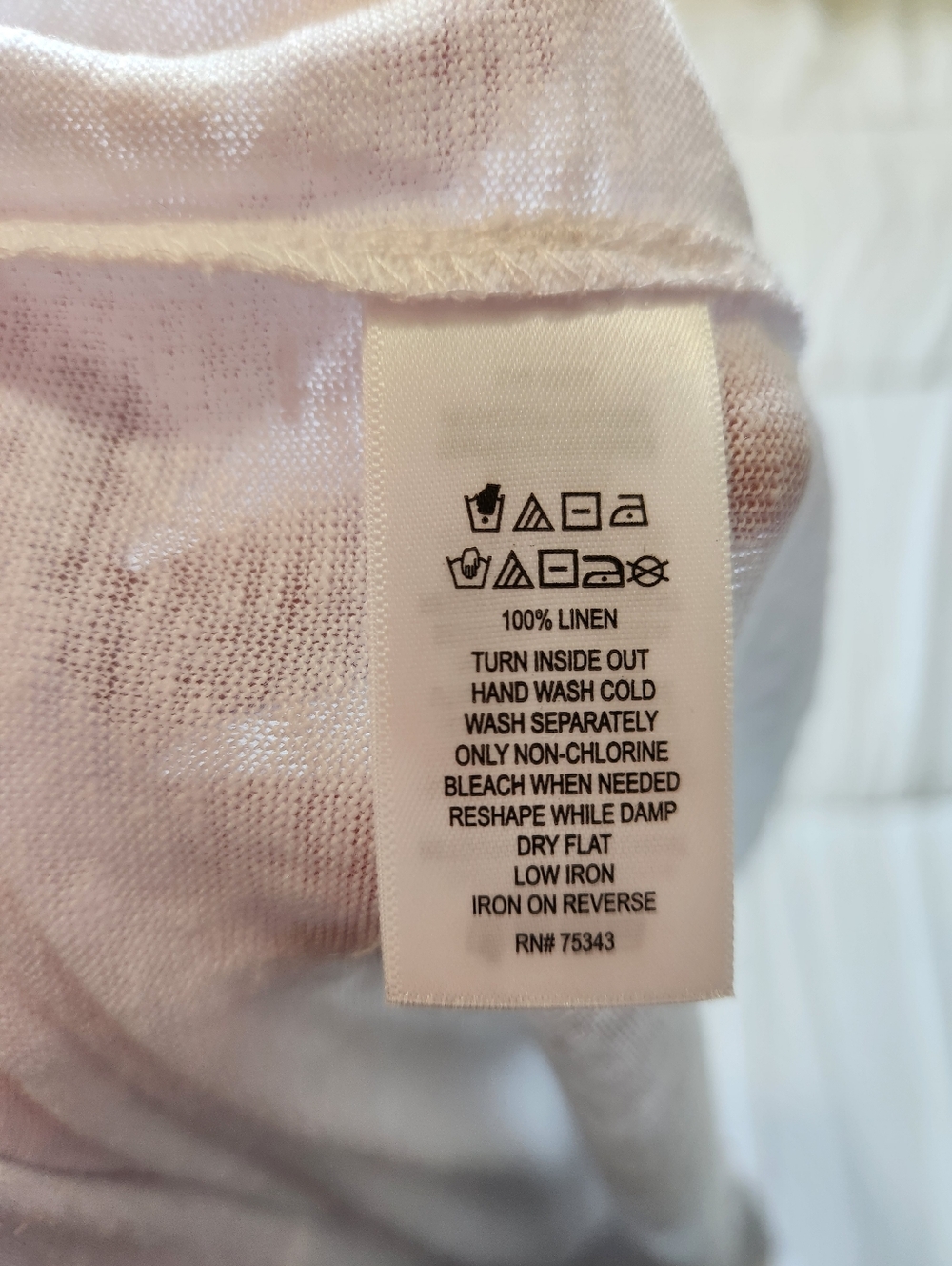 Tahari White V-Neck Short Sleeve Tee - Picture 7 of 8